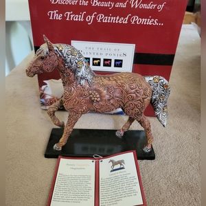 Trail of the painted ponies figurine